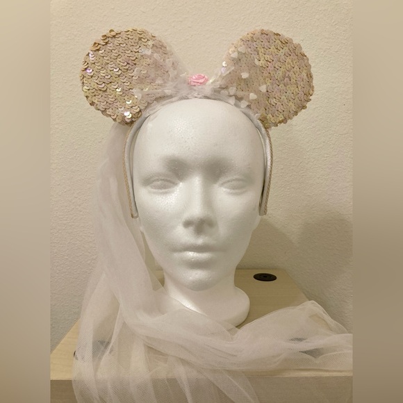 Disney Accessories - Disney Parks Bridal Minnie Mouse Ears Veil Bride Sequin Headband